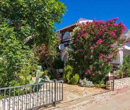 Apartment "Marija" - Otok Вир Екстериор снимка