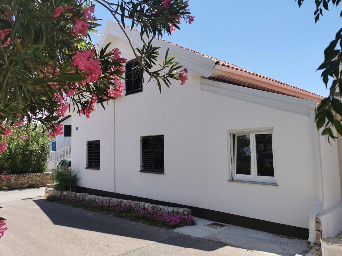 Apartment "Marija" - Otok Вир Екстериор снимка